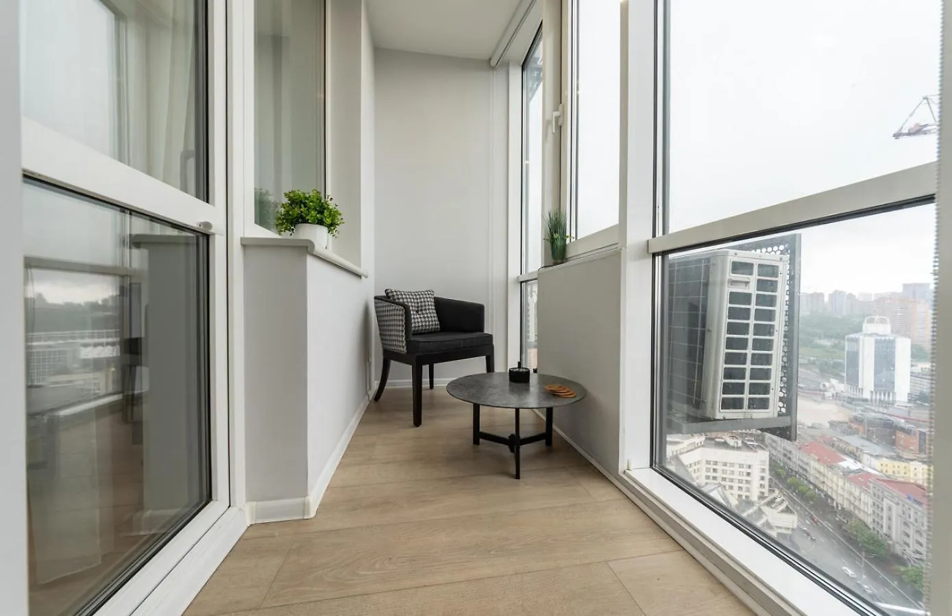 Royal Tower Residence Big Vip Apartment In Center Floor 27 Kyiv 0*,