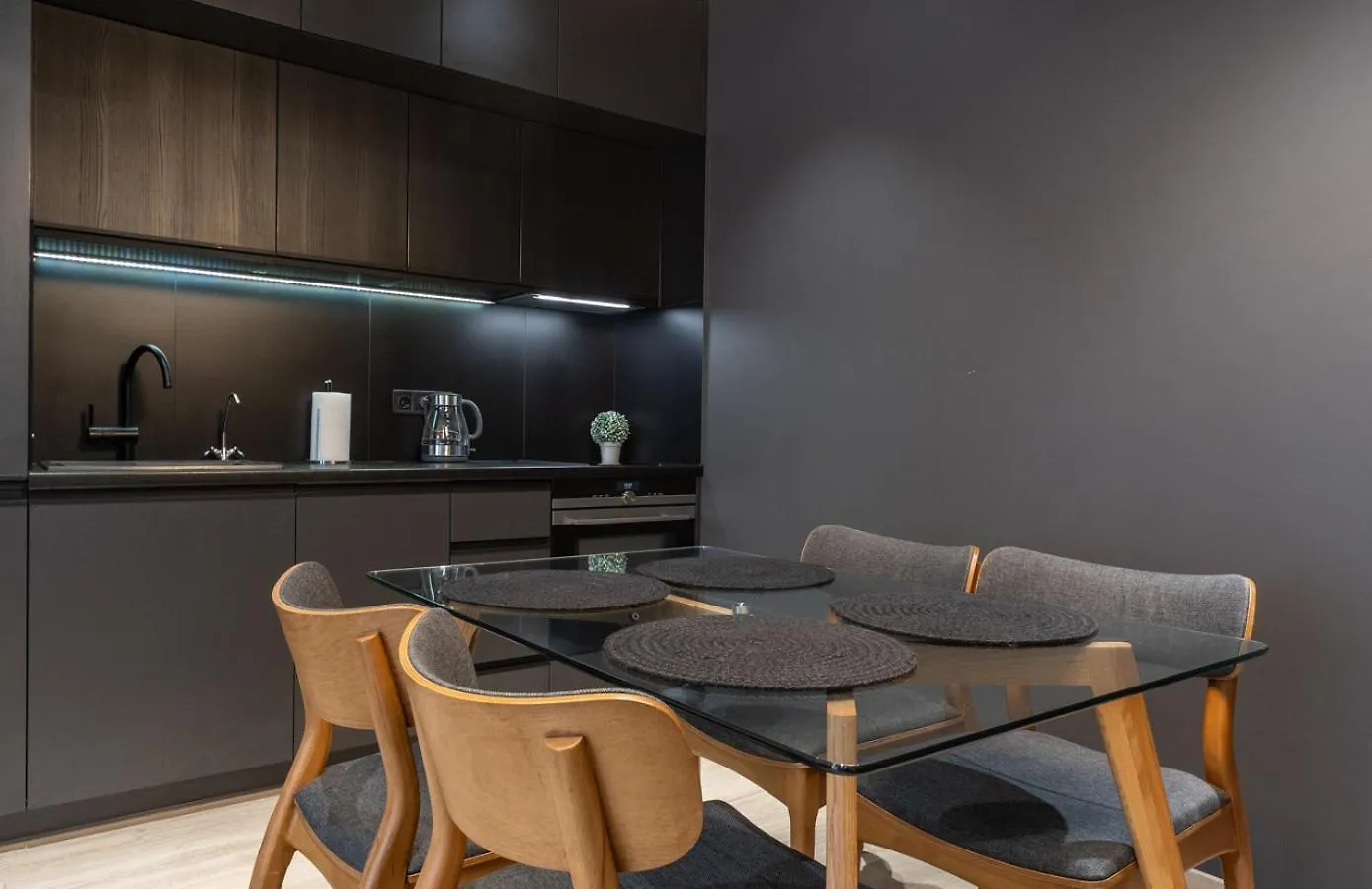 Royal Tower Residence Big Vip Apartment In Center Floor 27 Kyiv Ukraine