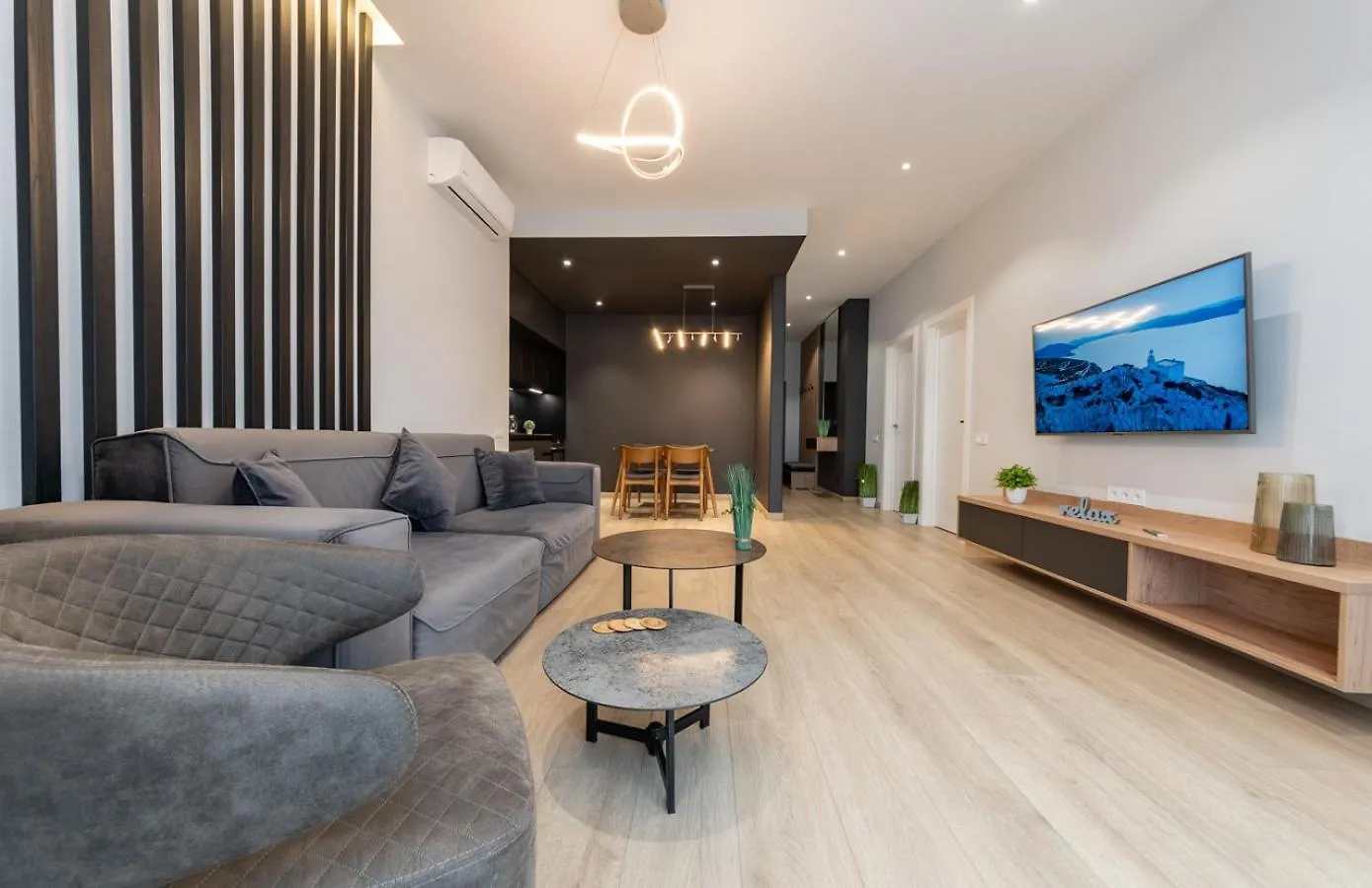Royal Tower Residence Big Vip Apartment In Center Floor 27 Kyiv
