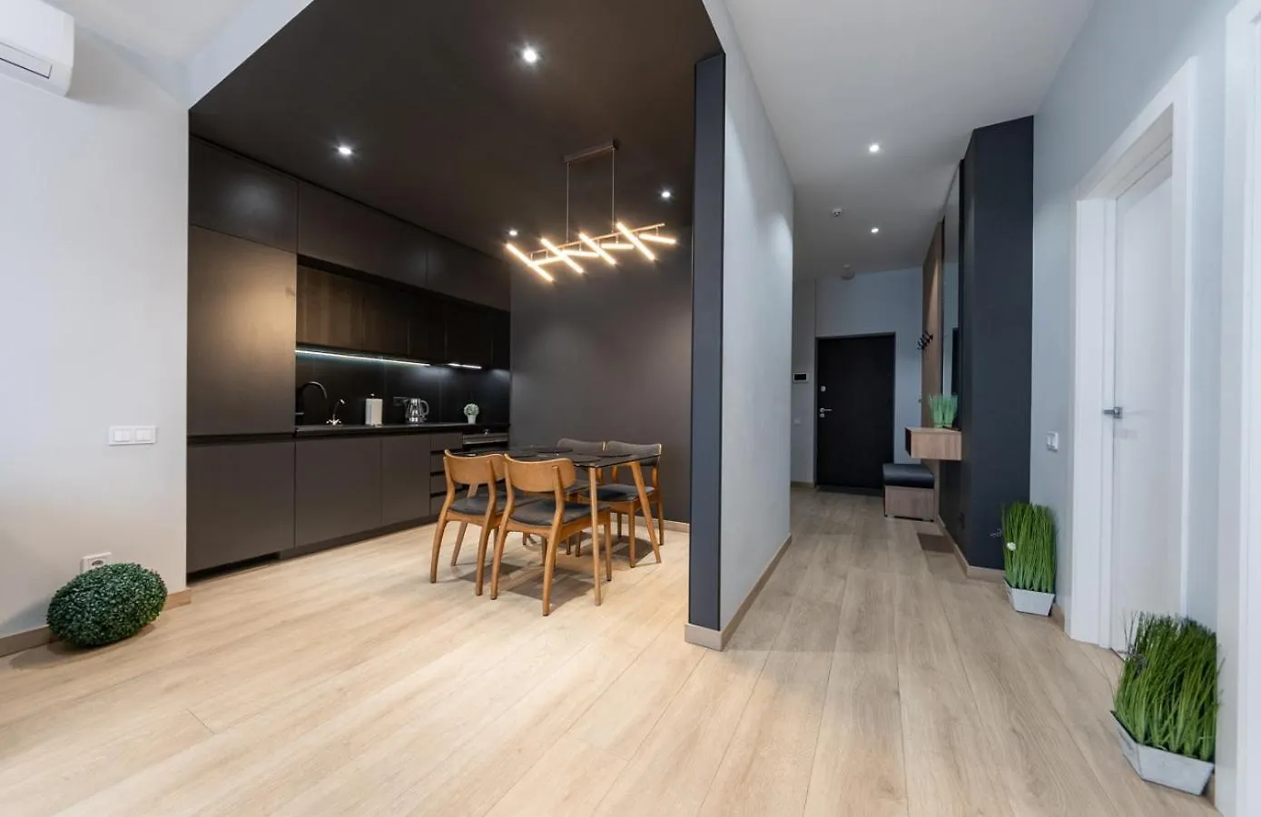 Royal Tower Residence Big Vip Apartment In Center Floor 27 Kyiv Ukraine