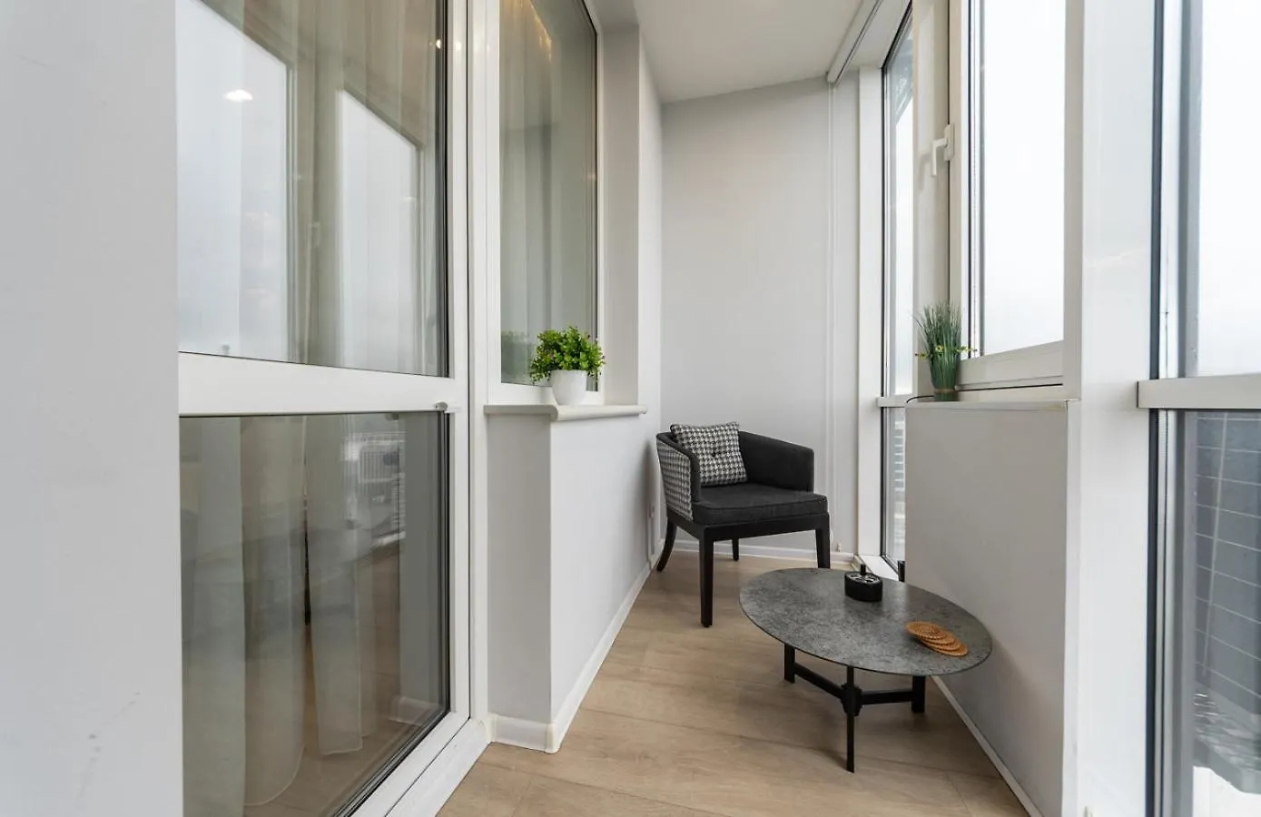 Royal Tower Residence Big Vip Apartment In Center Floor 27 Kyiv 0*,
