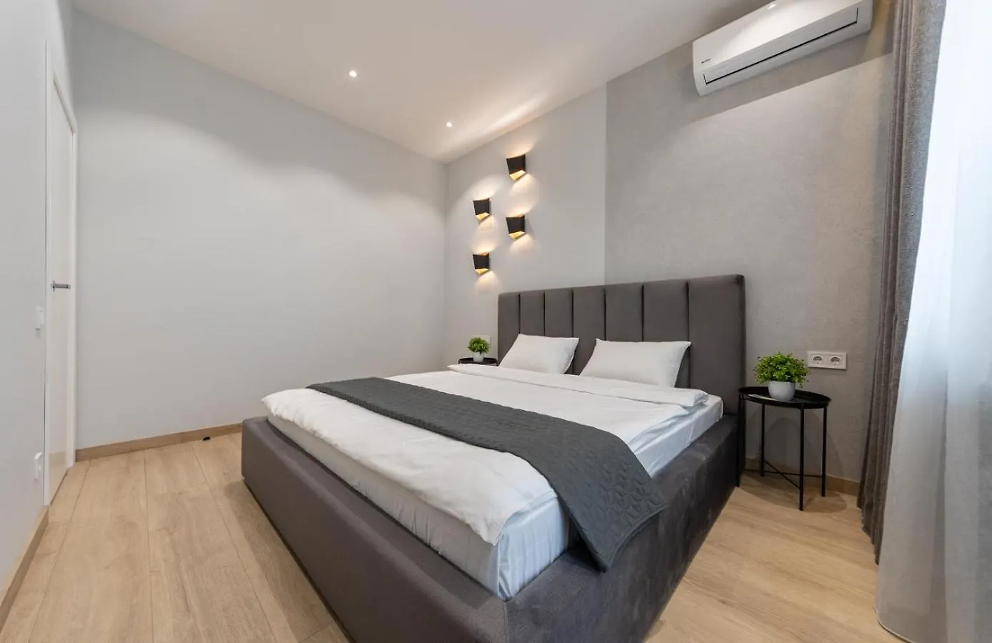 Royal Tower Residence Big Vip Apartment In Center Floor 27 Kyiv