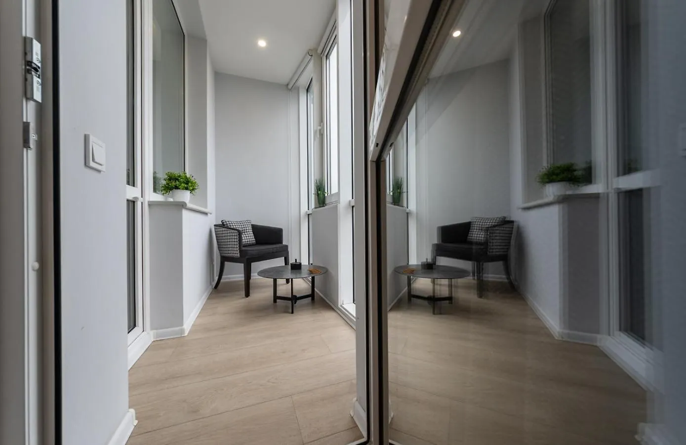Royal Tower Residence Big Vip Apartment In Center Floor 27 Kyiv Ukraine