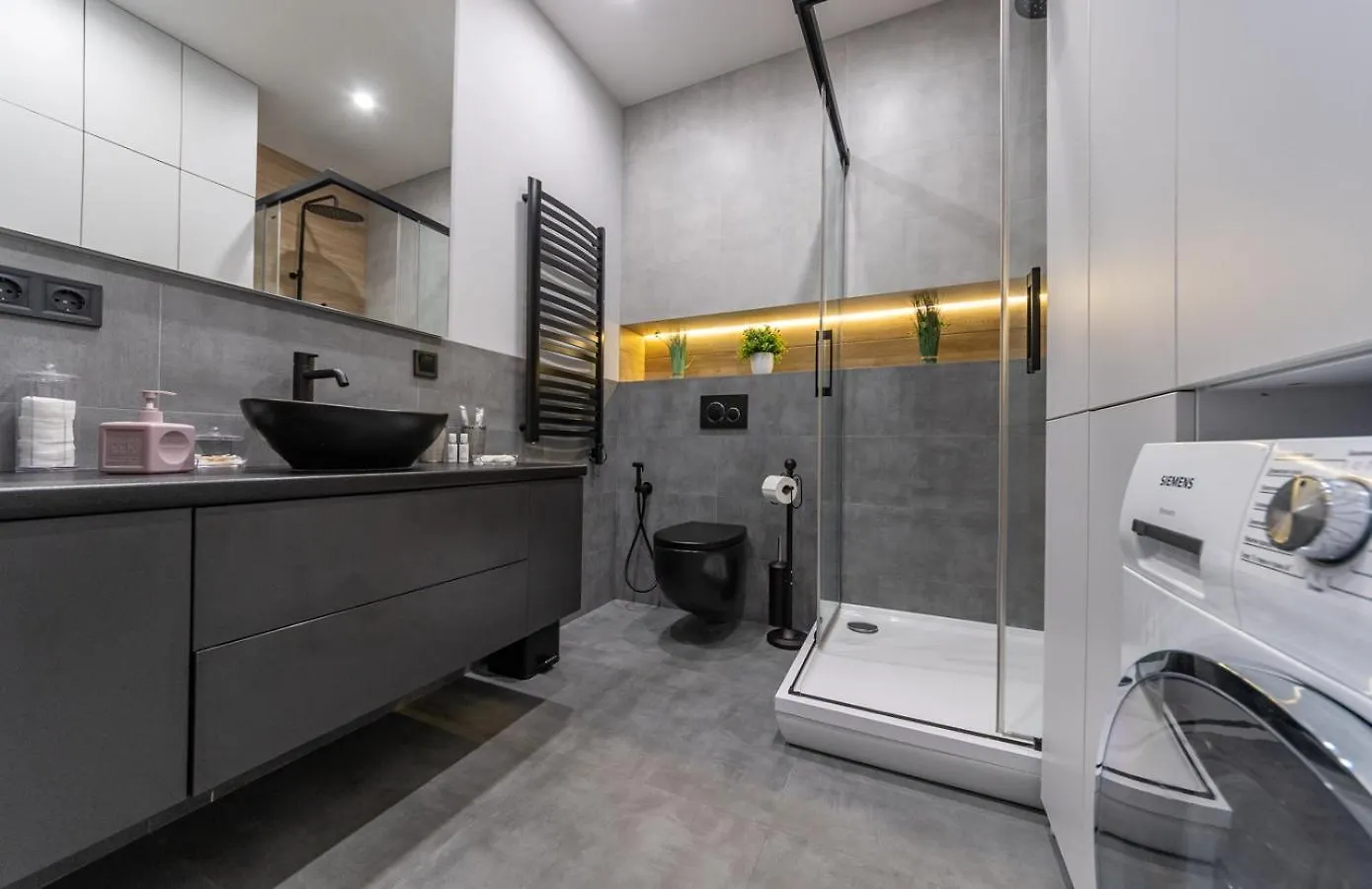Royal Tower Residence Big Vip Apartment In Center Floor 27 Kiew Ukraine